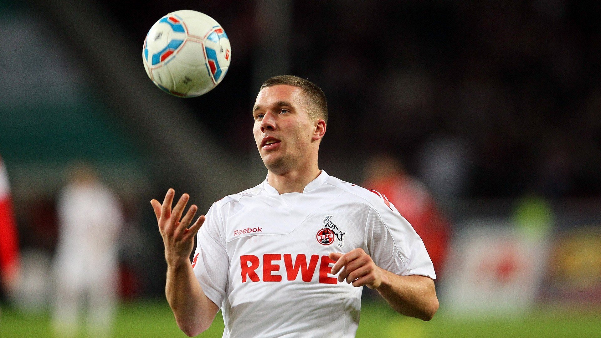 开云体育平台APP-新王当立！哈兰德统治级数据撕碎皇马防线，一场比赛改写足坛认知